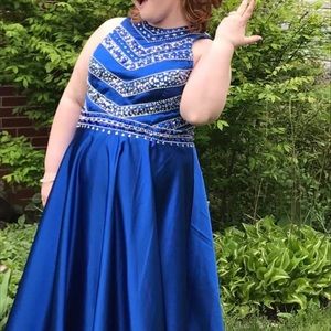 Prom/formal dress